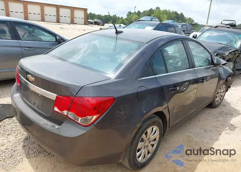 2011 Chevrolet Cruze Ls z USA, uszkodzony, nr VIN 1G1PC5SH5B7105769